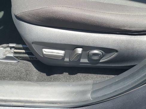 Used 2023 Toyota RAV4 XLE w/ Convenience Package FWD image 16