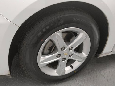 Used 2022 Chevrolet Malibu LS w/ Driver Confidence Package II image 31