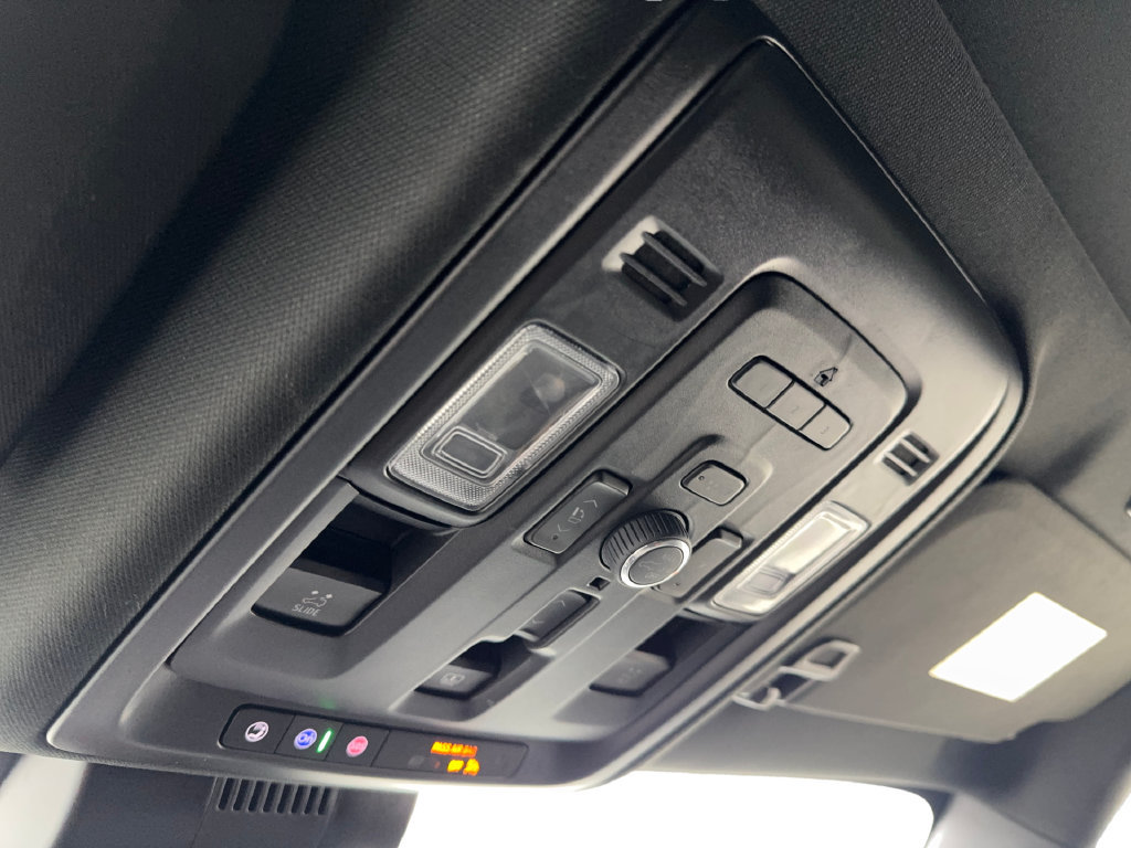 Used 2024 GMC Yukon Denali RWD image 85