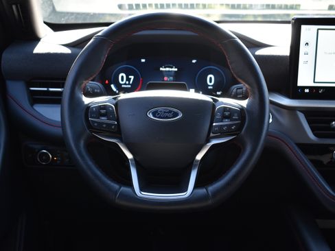 Used 2025 Ford Explorer ST-Line AWD/4WD image 11