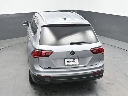 Used 2022 Volkswagen Tiguan SE FWD image 21