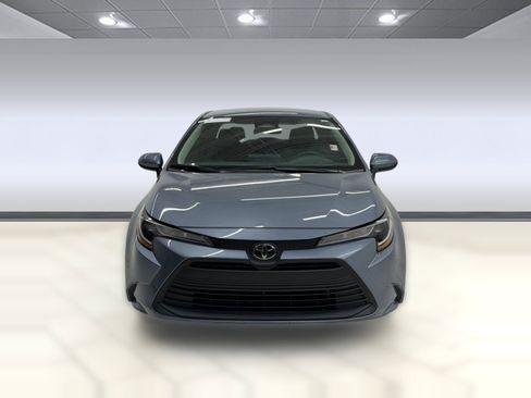 Used 2024 Toyota Corolla LE FWD image 5