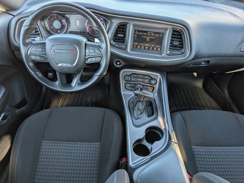 Used 2022 Dodge Challenger GT image 6