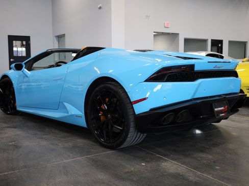 Used 2017 Lamborghini Huracan LP 610-4 image 5
