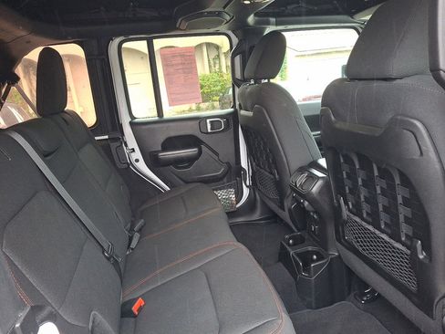 Certified 2021 Jeep Wrangler Unlimited Rubicon image 15