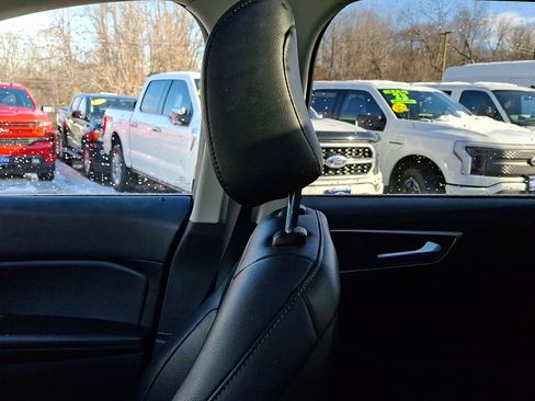 Certified 2022 Ford Edge SEL w/ Convenience Package image 17