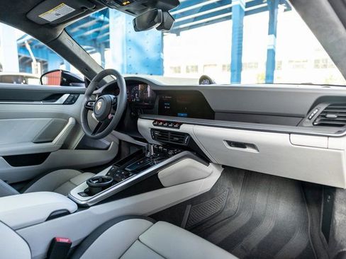 Certified 2025 Porsche 911 Carrera GTS image 30