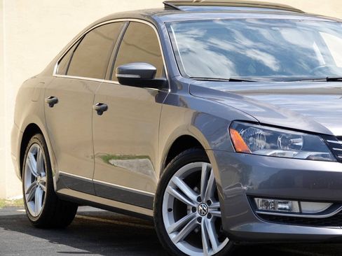 Used 2013 Volkswagen Passat TDI SEL Premium FWD image 38