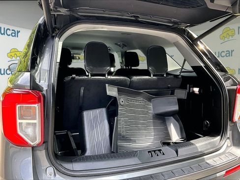Used 2023 Ford Explorer XLT w/ Equipment Group 202A AWD/4WD image 24