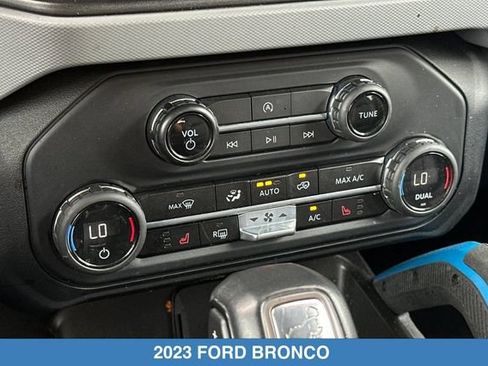 Used 2023 Ford Bronco 4-Door AWD/4WD image 23