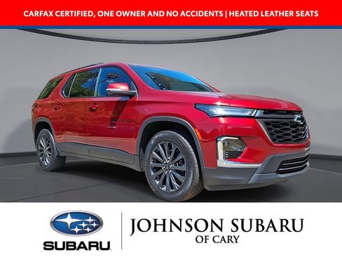Used 2023 Chevrolet Traverse RS FWD image 1