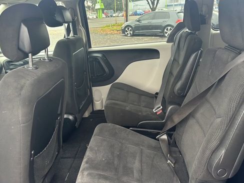 Used 2015 Dodge Grand Caravan SE w/ Quick Order Package 29E SE image 13