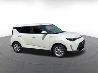 Used 2025 Kia Soul LX w/ LX Technology Package FWD video 2