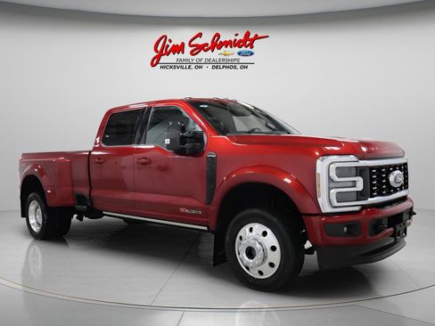 Used 2025 Ford F450 Platinum image 2