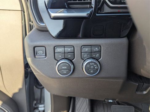 New 2026 GMC Sierra 2500 SLT w/ SLT Premium Package image 13