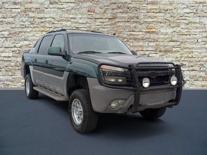 Used 2002 Chevrolet Avalanche 4x4 w/ Off-Road Suspension Pkg