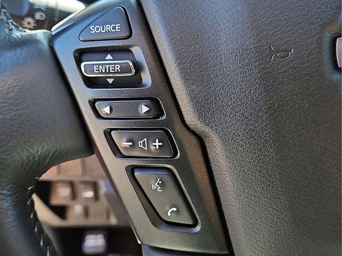 Used 2024 Nissan Frontier SL AWD/4WD image 22