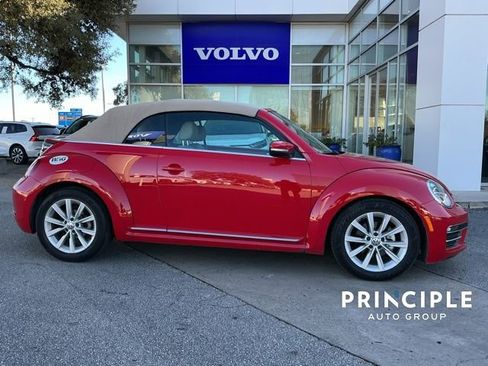 Used 2019 Volkswagen Beetle 2.0T S image 3