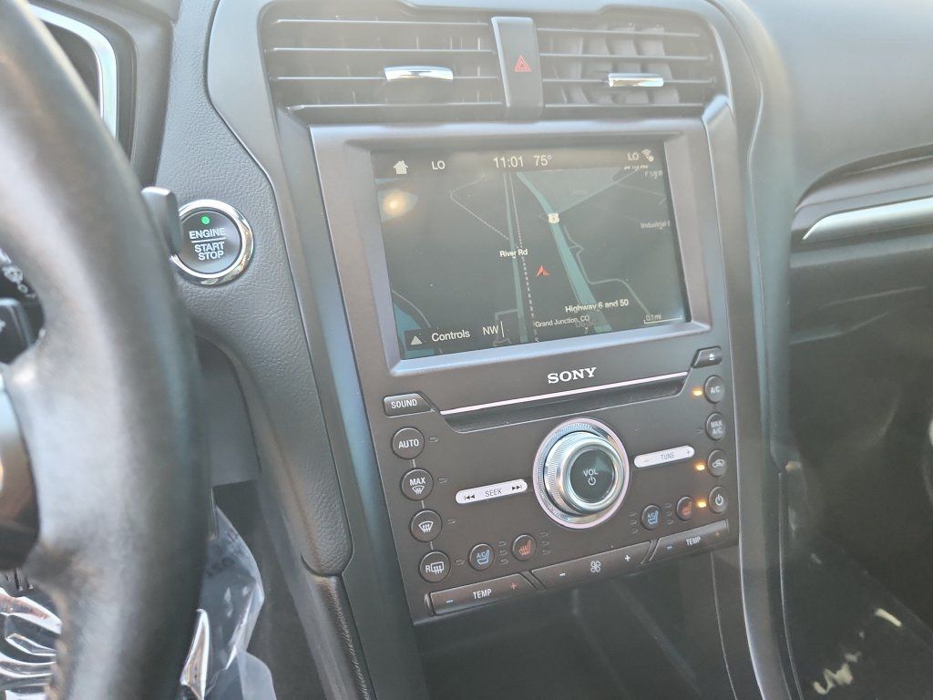 Used 2019 Ford Fusion Titanium FWD image 22