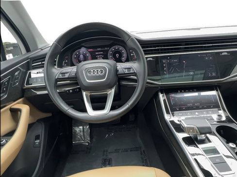 Used 2022 Audi Q7 3.0T Premium Plus w/ Premium Plus Package AWD/4WD image 39