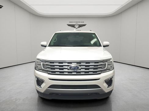 Used 2019 Ford Expedition Limited w/ Equipment Group 302A AWD/4WD image 8