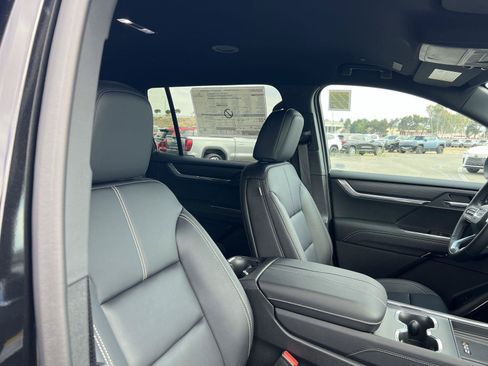 New 2026 GMC Acadia Elevation w/ Black Edition FWD image 30