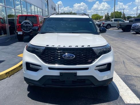 Used 2023 Ford Explorer ST w/ Equipment Group 401A AWD/4WD image 3