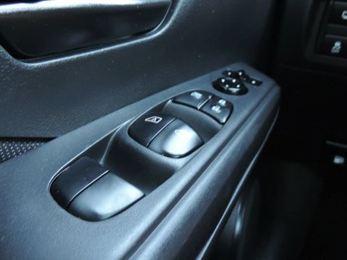 Used 2025 Nissan Kicks Play S FWD image 24