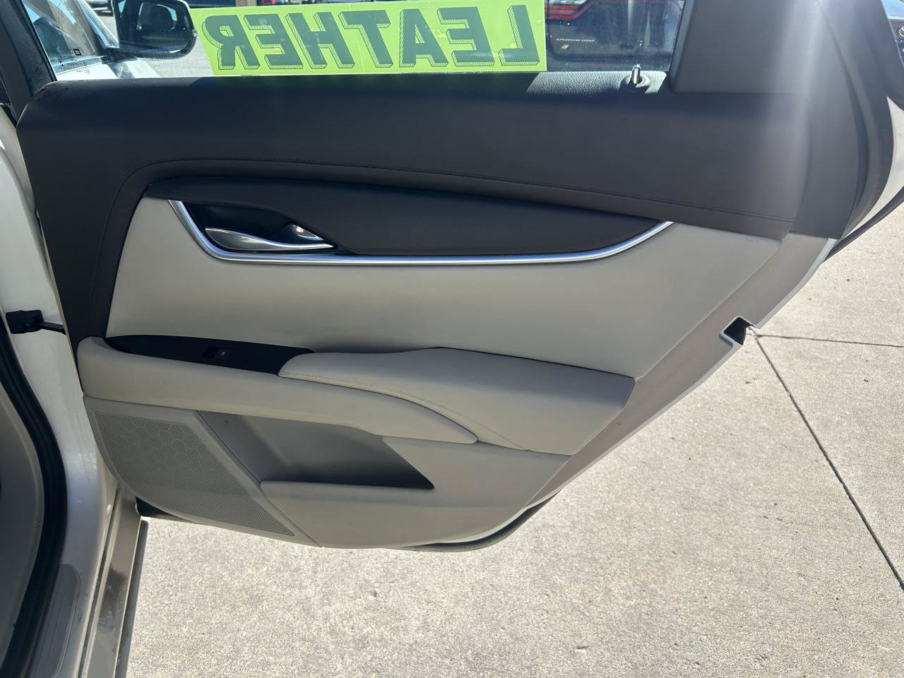 Used 2013 Cadillac XTS FWD image 15