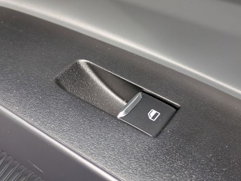 New 2026 Ford Maverick XL image 33