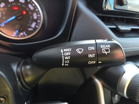 Used 2020 Toyota RAV4 LE w/ Carpet Mat Package image 15