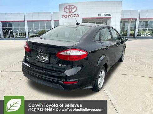 Used 2017 Ford Fiesta SE image 8