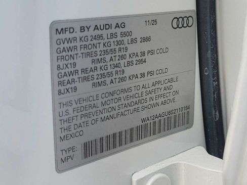 Certified 2025 Audi Q5 Premium Plus w/ Premium Plus AWD/4WD image 35