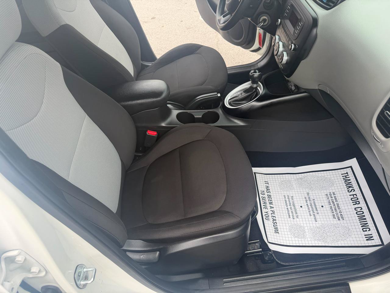 Used 2016 Kia Soul FWD image 16