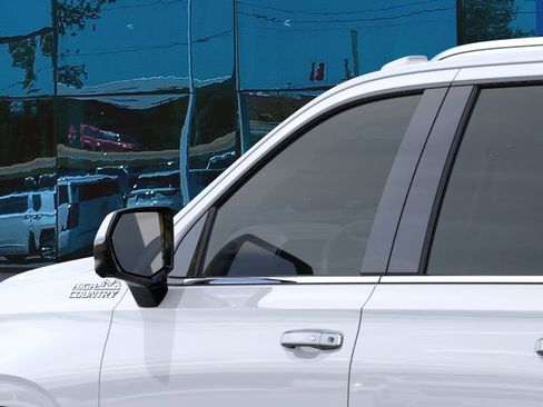 New 2026 Chevrolet Suburban High Country image 36