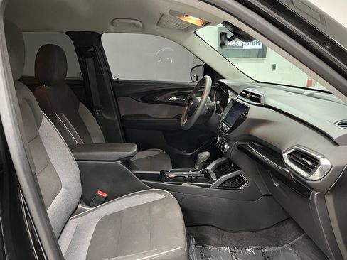 Used 2021 Chevrolet TrailBlazer LT w/ Convenience Package FWD image 56