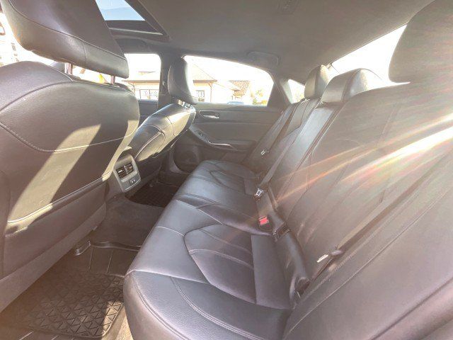 Used 2019 Toyota Avalon XLE w/ Moonroof Package FWD image 27