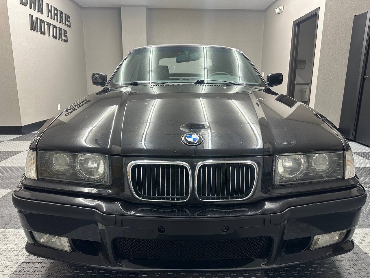 Used 1997 BMW 328i Convertible RWD image 4