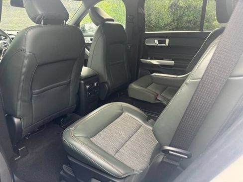 Used 2022 Ford Explorer Timberline w/ Timberline Technology Package AWD/4WD image 8