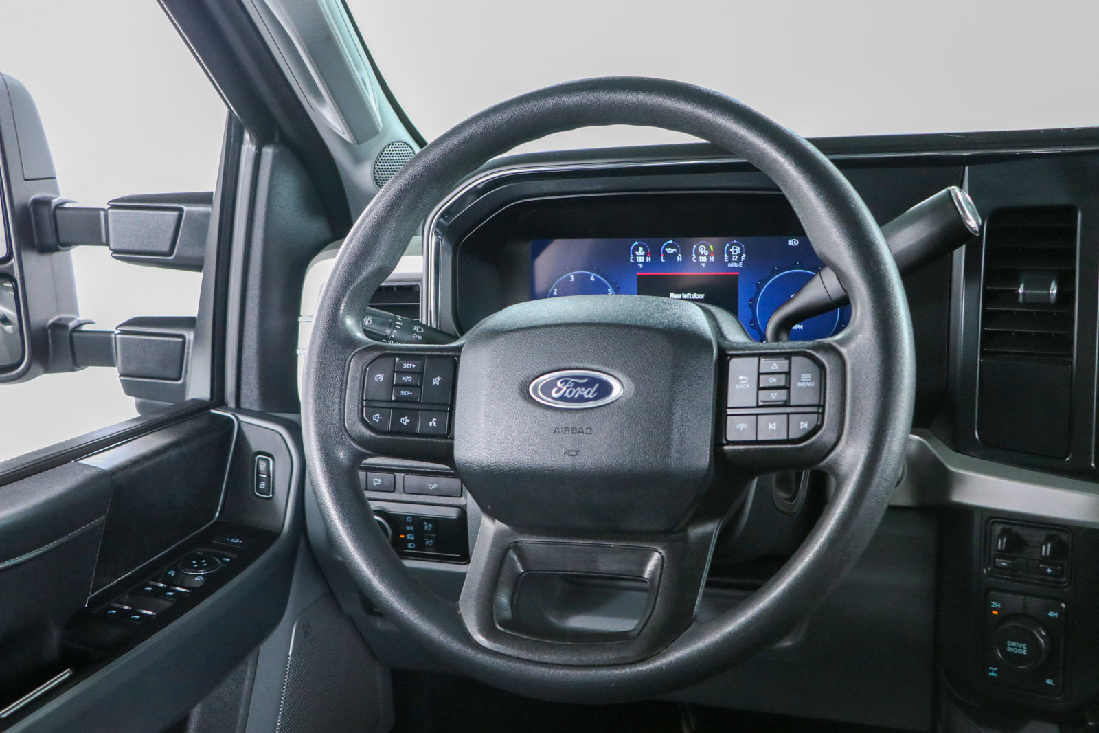 Used 2024 Ford F250 XLT w/ XLT Premium Package AWD/4WD image 14