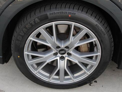 Used 2021 Audi e-tron Prestige AWD/4WD image 43