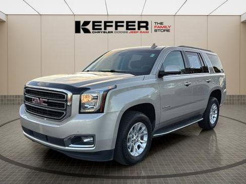Used 2017 GMC Yukon SLT image 1