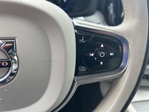 Used 2024 Volvo XC60 B5 Plus image 20