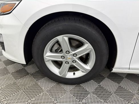 Used 2023 Chevrolet Malibu LT image 12