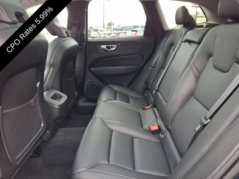 Certified 2023 Volvo XC60 B5 Core AWD/4WD image 12