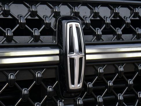 New 2026 Lincoln Navigator Reserve w/ Jet Appearance Package image 42