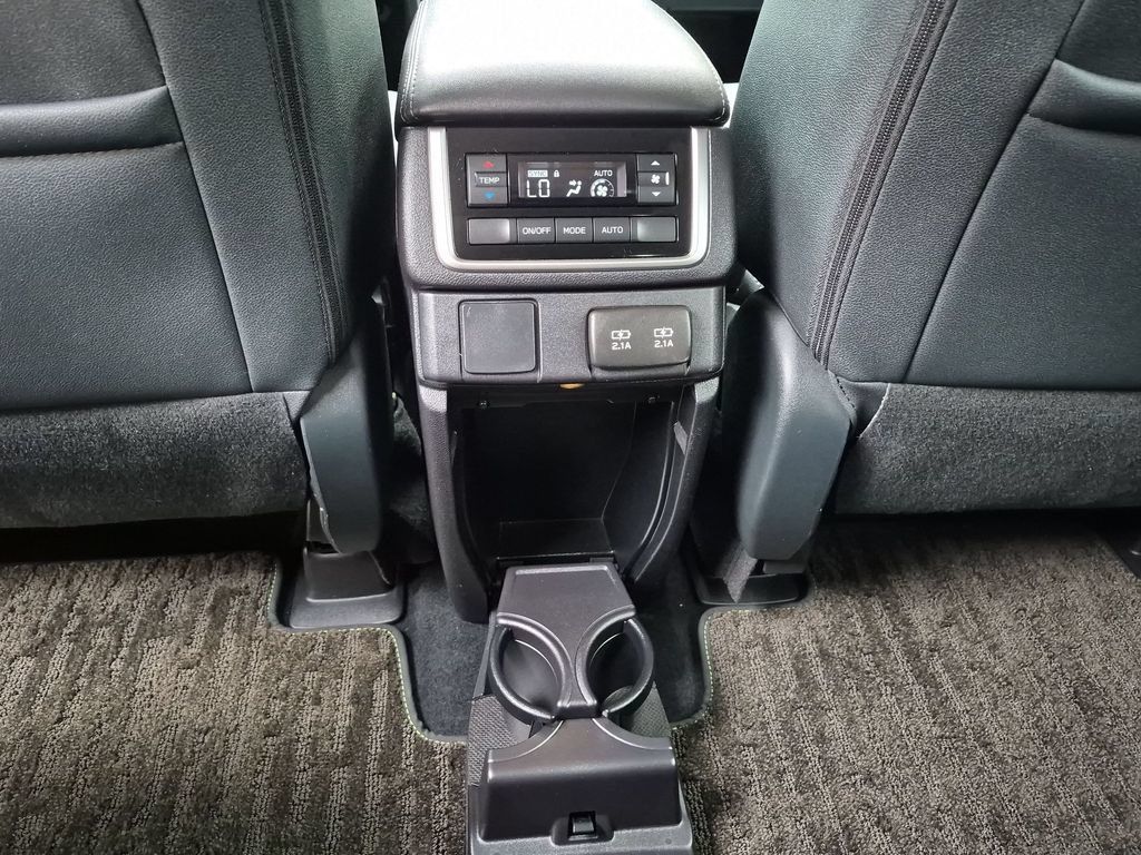 Used 2022 Subaru Ascent Onyx Edition AWD/4WD image 22