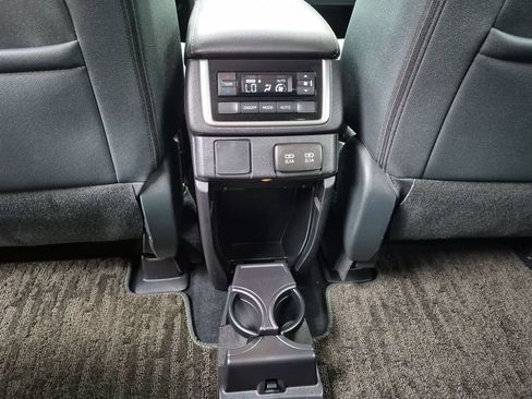 Used 2022 Subaru Ascent Onyx Edition AWD/4WD image 22