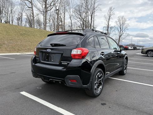 Used 2017 Subaru Crosstrek 2.0i Premium w/ Popular Package #2 image 9