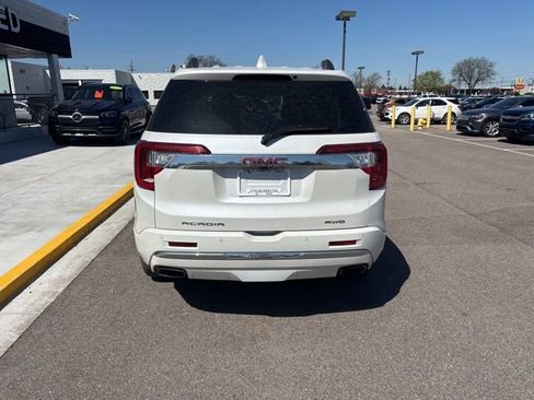 Used 2022 GMC Acadia Denali AWD/4WD image 8